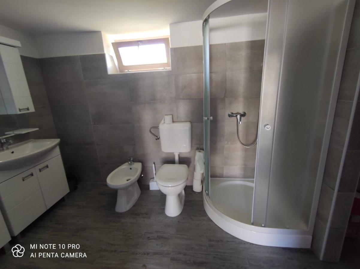 Das Blaue Haus Guesthouse - Kovacshida Eksteriør bilde